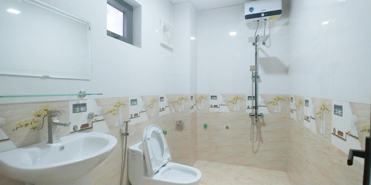 Trung Duc Hotel 퐁냐 외부 사진